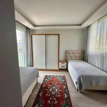 Mavikentte Oezel Havuzlu Villa Kumluca